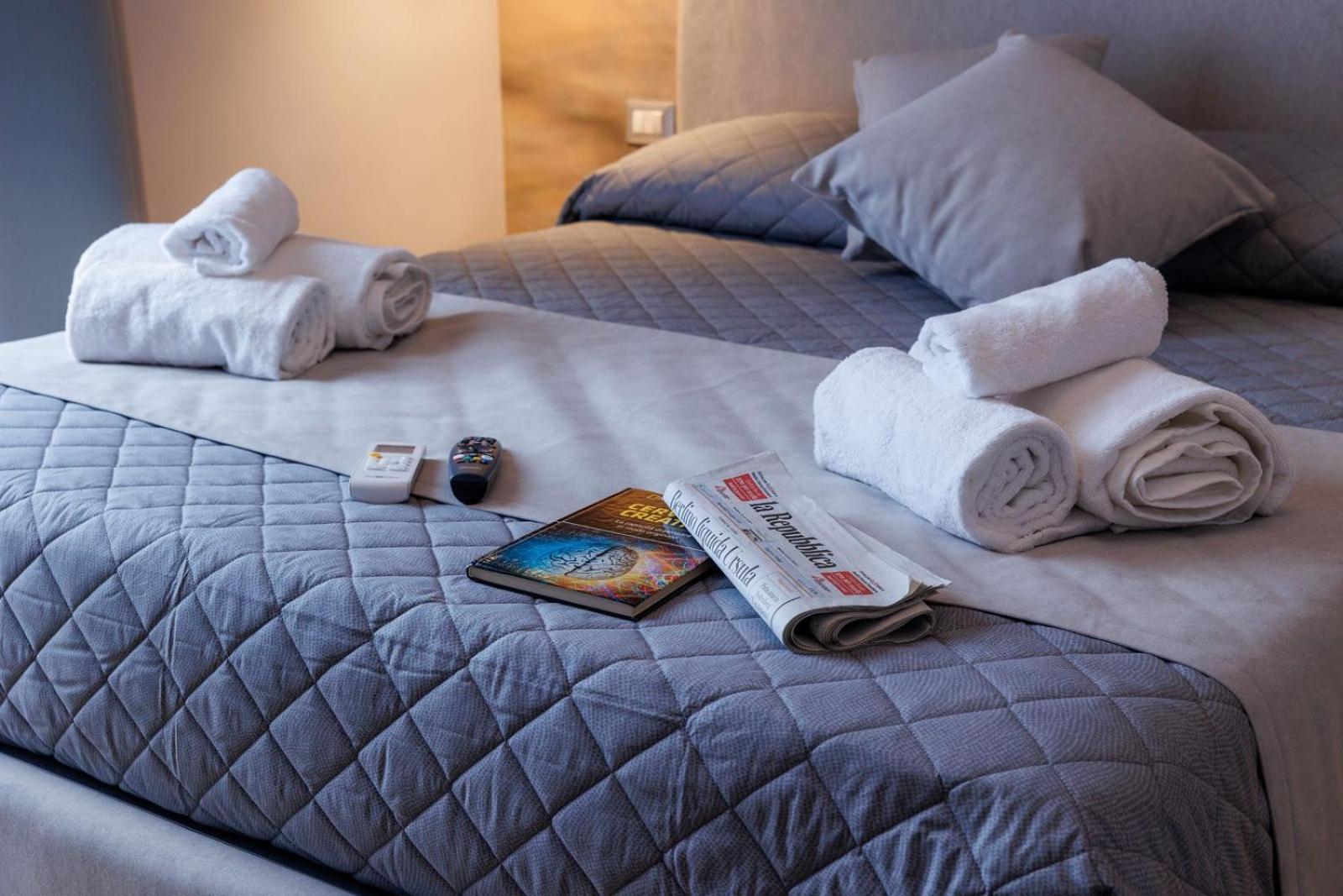 Maria Maruzzella B&B Luxury Suites Neapel Exteriör bild